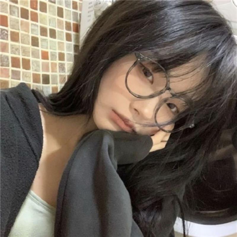 清鎮(zhèn)陪游女孩在校研究生行黃梅