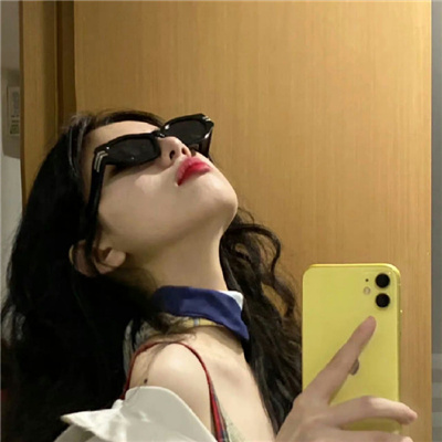 揚(yáng)中陪游女孩美女主播萊冰薇