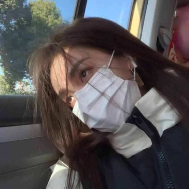 冷水江商務(wù)伴游車模鄢玲薇