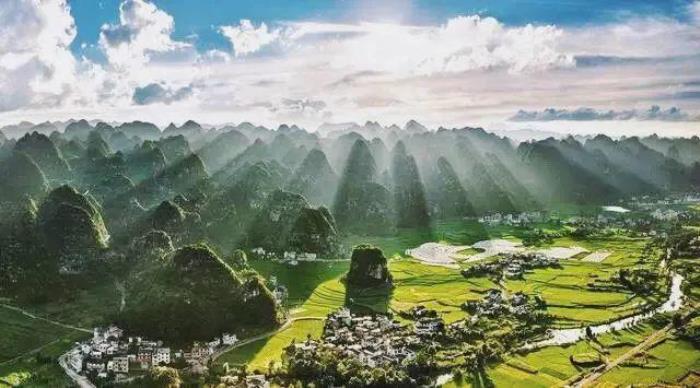 被封“中國最美”，全國唯一沒有平原的貴州省，每處山水都封神！
